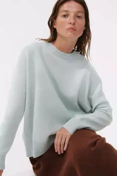 Свитер оверсайз с круглой горловиной