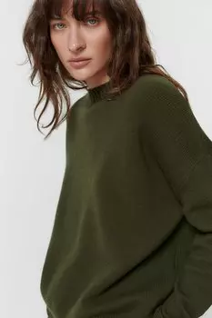 Свитер оверсайз с круглой горловиной