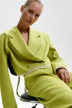 Жакет укороченный с необработанным краем