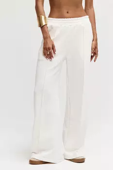 Брюки клеш со стрелкой кремового цвета