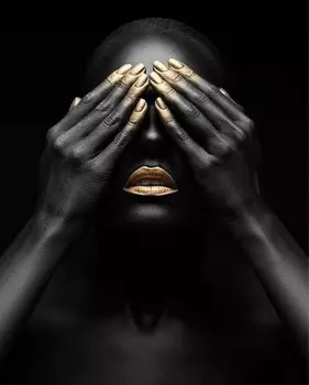 Картина на стекле PosterMarket Золотой макияж, 40*50 см