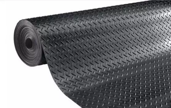 Напольное покрытие резиновое "Ёлочка" 1,2х10 м