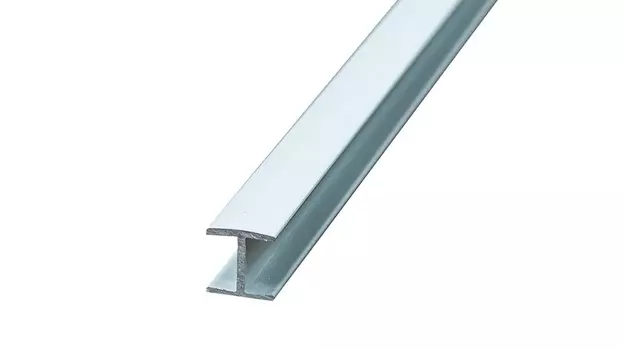 Планка для стеновой панели щелевая 4 мм