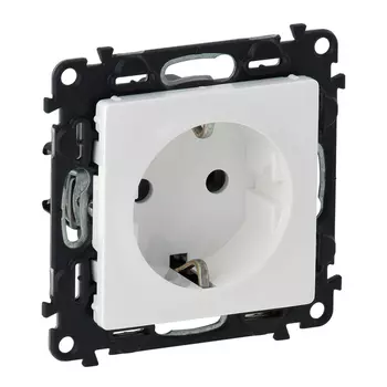 Розетка 1-местная Legrand Valena Life с заземлением, белая