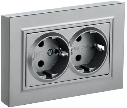 Розетка 2-местная IEK BRITE с з/к без з/ш 16А РС12-3-БрА серая