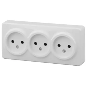 Розетка Эра Эксперт 3х2P, 11-2207-01 16АХ-250В, ОУ, белый (8)