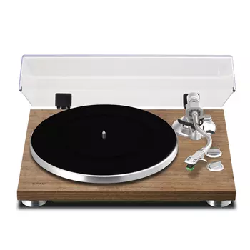 Проигрыватель винила TEAC