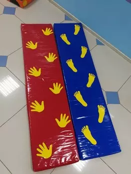 Коврик со следочками 170х40х4см из 2х частей (ручки, ножки) ФСИ 5618