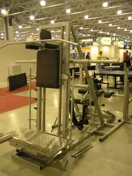 Машина для подготовки чемпионов пауэрлифтинга и силового экстрима Hercules 2384