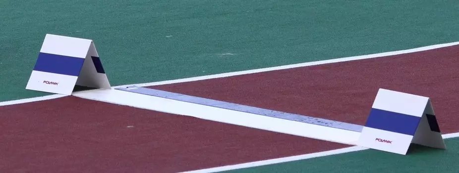 Указатель для бруска-отталкивания Polanik для прыжка в длину и тройного прыжка TOM-2