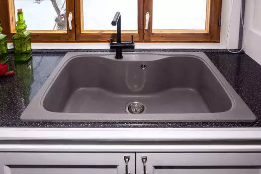 Кухонная мойка Omoikiri Maru 86-BL Tetogranit