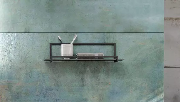 Полка металлическая со стеклом Velvex Gelou 40 Black