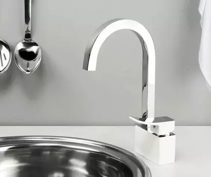 Смеситель для кухни Wasserkraft Aller 1067White белый хром