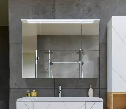 Зеркальный шкаф Бриклаер Кристалл 95 см 4627125416002 белый