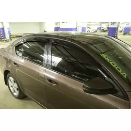 Дефлекторы окон Vinguru Skoda Octavia A7 2013- лифтбек накладные литьевой поликарбонат скотч 4 шт