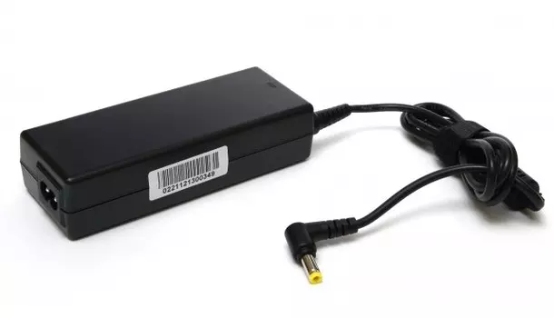 Адаптер питания Pitatel для Fujitsu (Fujitsu-Siemens) 19V 4.22A (5.5x2.5) (AD-077)