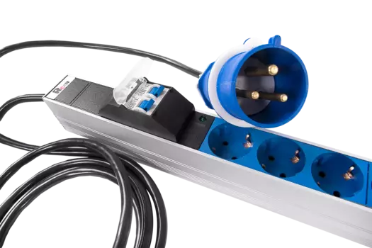 Блок розеток (PDU) Rem R-32-20S-A-I-1420-3-2P, 1U, кол-во розеток:20 (20xЕвро), 32А, черный, кабель питания 3 м (30112227620)