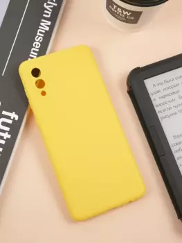 Чехол-накладка Red Line Ultimate для смартфона Samsung Galaxy M02, силикон, желтый (УТ000026542)