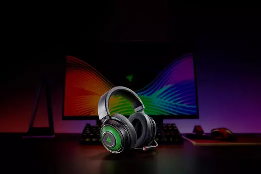 Гарнитура Razer Kraken, USB, черный (RZ04-03180100-R3M1)