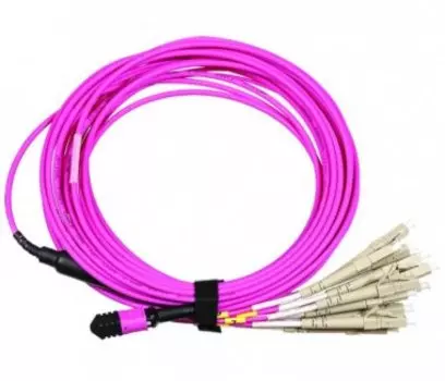 Кабельная сборка LANMASTER, MPO, OM4, 5 м, LSZH, розовый (LAN-12M-12LC/OM4-5.0)