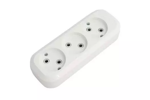 Колодка удлинителя Makel 3-розетки, 10A, б/з, белый (MGP121)