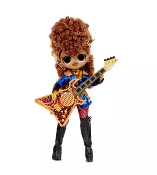 Кукла L.O.L. LIL OUTRAGEOUS LITTLES OMG Remix Rock- Ferocious and Bass Guitar, 25 см, Музыкальная фэшн дива L.O.L. OMG Remix в стиле рок по имени Ferocious. У Ferocious потрясающие черты лица с карими глазами, она одета в синий пиджак с золотыми цепями и красными легинсами с леопардовым принтом, на ногах высокие ботфорты на синей подошве. (577591)