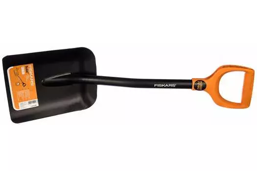 Лопата Совковая укороченная с черенком FISKARS Solid, ширина 23см (1026649)