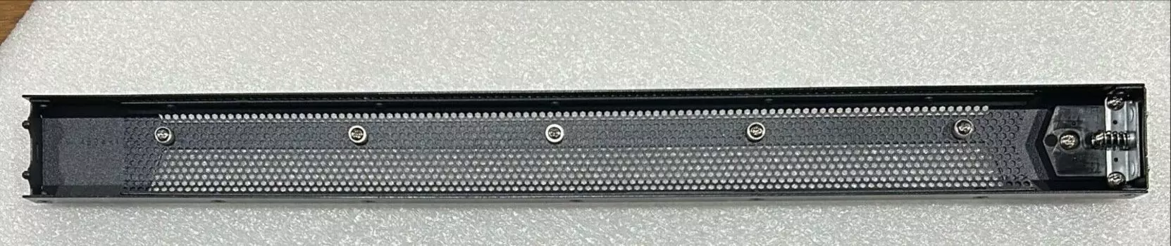 Передняя панель Intel MYP1UBEZEL, 1U, черный (99A2D7)