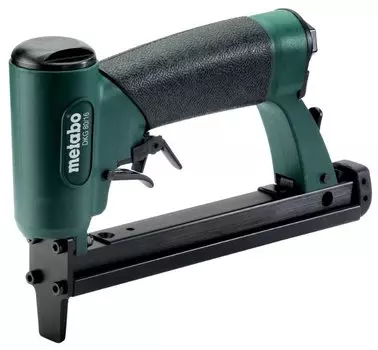 Пневматический степлер Metabo DKG 80/16, скобы: (80/GA21, длина 4-16 мм), кейс (601564500)