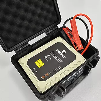 Пуско-зарядное устройство Berkut JSC-800C, 800 А, 10 А