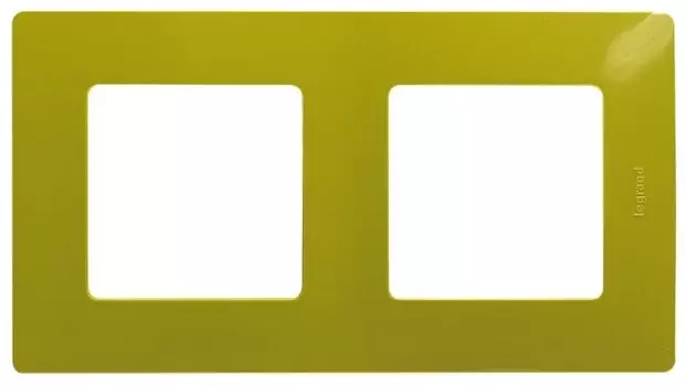Рамка Legrand Etika, горизонтальная и вертикальная, 2-поста, 4-модуля, зеленый (672542)