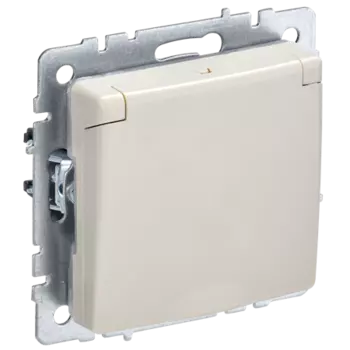 Розетка IEK BRITE РСбш10-3-44-БрКр, скрытый монтаж, однопостовая, с з/к, со шторками, с крышкой, 16A, механизм с накладкой и суппортом, IP44, бежевый (BR-R16-16-44-K10)