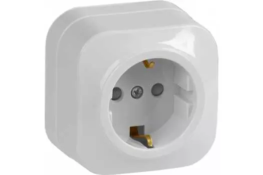 Розетка IEK, открытый монтаж, однопостовая, с з/к, со шторками, 16A, в сборе, IP20, белый (ERH14-K01-16)