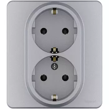 Розетка Legrand Inspiria, скрытый монтаж, 2-х постовая, с з/к, 16A, механизм с накладкой, суппортом и рамкой, IP20, установка в одну монтажную коробку, алюминий (673752)