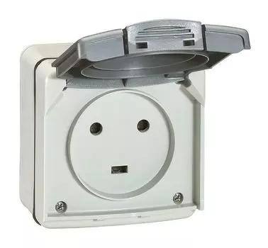 Розетка Legrand Plexo, открытый монтаж, однопостовая, с з/к, со шторками, с крышкой, 20А, в сборе, IP55, 2K+З, серый, 1 шт. (091655)