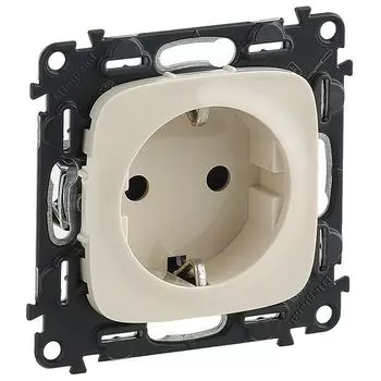Розетка Legrand Valena ALLURE, скрытый монтаж, однопостовая, с з/к, со шторками, 16A, механизм с накладкой и суппортом, IP20, слоновая кость (753820)