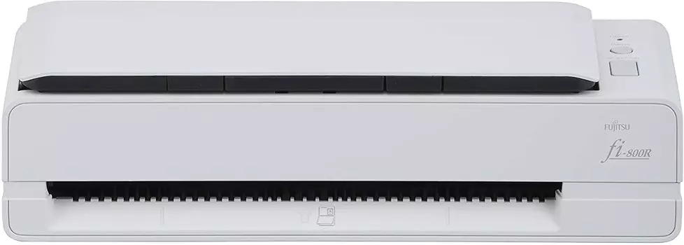 Сканер протяжный Fujitsu fi-800R , A4, CIS, 600x600dpi, ДАПД 30 листов, ч/б 80 стр/мин,цв. 40 стр/мин, 24bit, USB 3.0 (PA03795-B001)