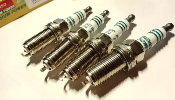 Свеча зажигания Denso ITL20 (ITL20)