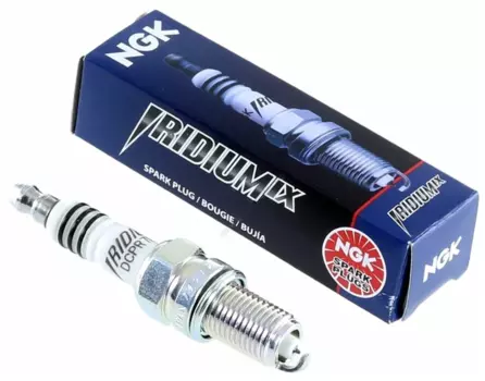 Свеча зажигания NGK 6046 (DCPR7EIX)