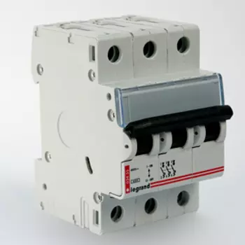 Выключатель автоматический Legrand DX3-E трехполюсный (3P/3П) 63А C 6кА (407297)
