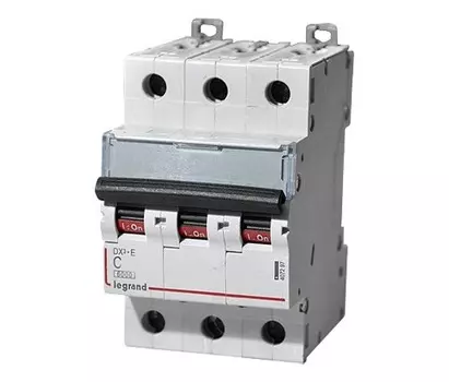 Выключатель автоматический Legrand DX3-E трехполюсный (3P/3П) 50А C 6кА (407296)