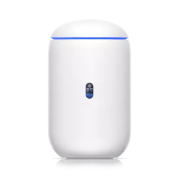 Wi-Fi роутер Ubiquiti UniFi Dream Router, 802.11a/b/g/n/ac/ax, 2.4 / 5 ГГц, до 2.7 Гбит/с, LAN 4x1 Гбит/с, WAN 1x1 Гбит/с, внутренних антенн: 1x4.3 дБи (UDR)