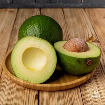 Авокадо Гигант ~ 500 г (0.5 кг)