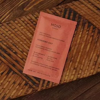 Горький шоколад 70% с перцем и солью Habanero Salt Mojo Сacao ~ 20 г