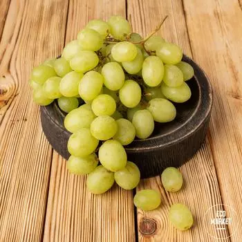 Виноград белый импортный ~ 500 г (0.5 кг)