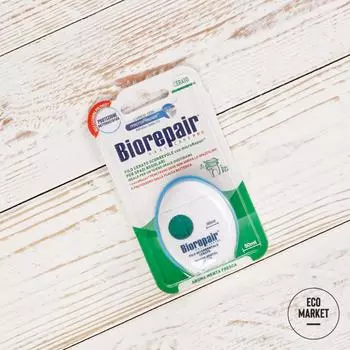 Вощеная скользящая зубная нить Biorepair