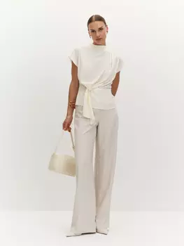 Блузка с цельнокроеной стойкой и драпировкой XS(42)