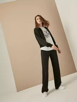 Брюки прямые трикотажные S(44)