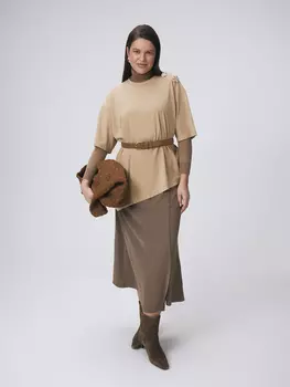 Футболка с сияющими брошами M(46)