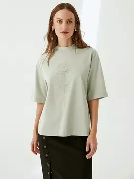 Футболка с вышивкой S(44)